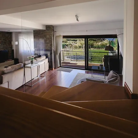 Mastlo Villa *
